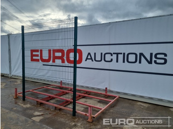 Ehitusseade Unused Galvanised & Powder Coated Heavy Duty (5mm) Wire Mesh Fencing, 25 x H2.4m x W2.2m Panels, 26 x 60mm x 60mm x3m Posts, with Fittings (Green): pilt 3