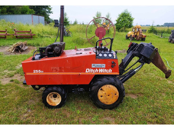 Kraavikaevamismasin DITCH WITCH