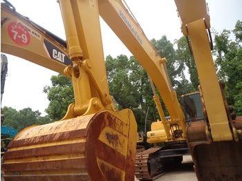 Lintekskavaator KOMATSU PC450: pilt 1
