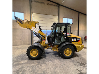 Rataslaadur CATERPILLAR 906M