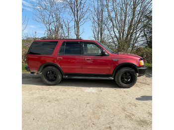 Auto Ford Expedition: pilt 4