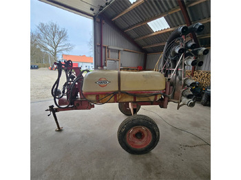 Pritsija Hardi 800 l: pilt 4