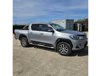Pikap TOYOTA