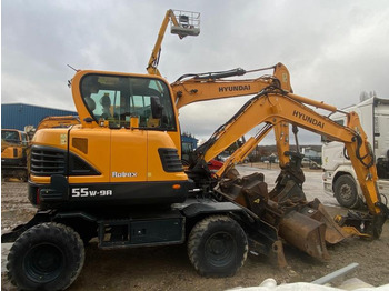 Ratastel ekskavaator Hyundai ROBEX 55W-9A: pilt 4
