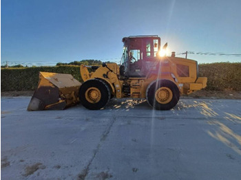 Rataslaadur CATERPILLAR 938M