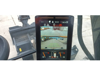 Ratastel ekskavaator CAT M314: pilt 5