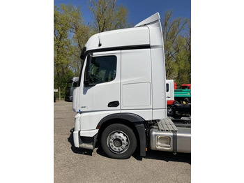 Sadulveok MERCEDES-BENZ Actros 1851