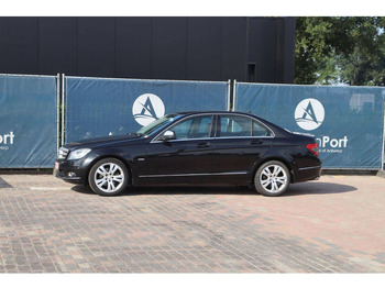 Sedaan MERCEDES-BENZ