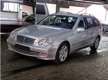 Sedaan MERCEDES-BENZ