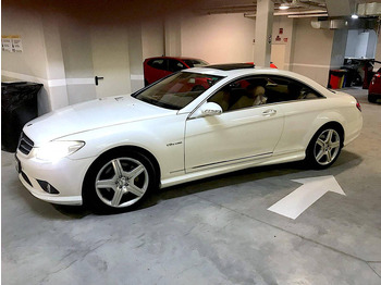 Sedaan MERCEDES-BENZ