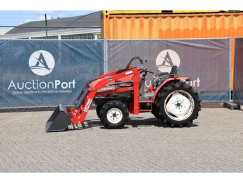 Traktor YANMAR