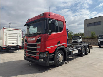 Kabiinišassiiga veoauto SCANIA R 450