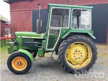 Traktor JOHN DEERE 1120: pilt 3