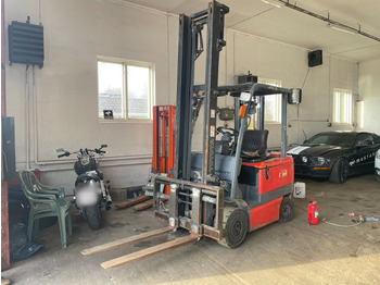 Kahveltõstuk TOYOTA