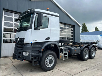 Sadulveok MERCEDES-BENZ Arocs