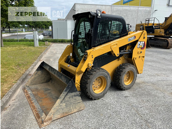 Kompaktlaadur CATERPILLAR 226D
