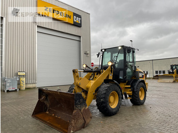 Rataslaadur CATERPILLAR 908M