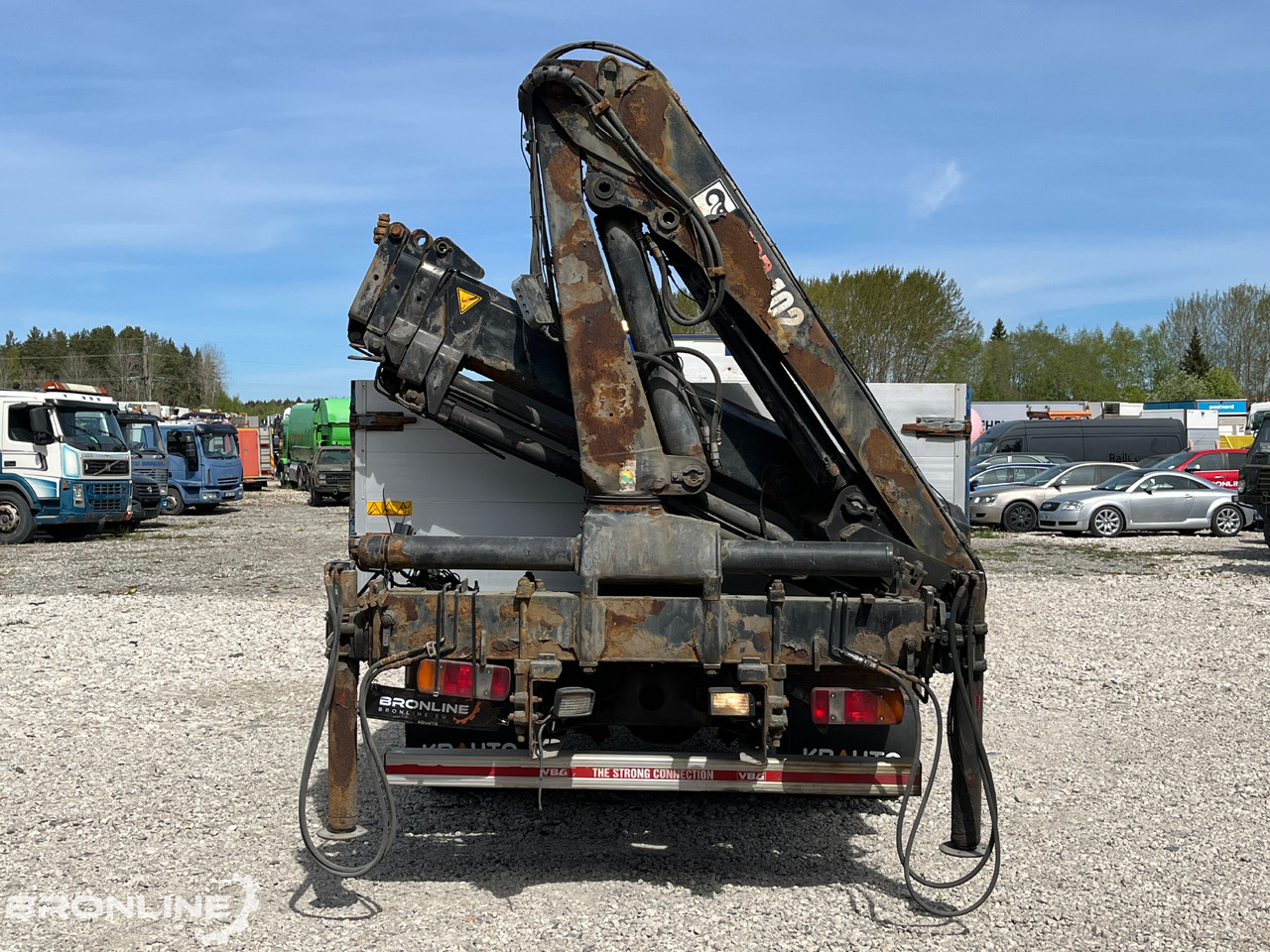 2000 Volvo FL220 4x2 + Hiab 102-4 - Madelveok/ Platvormveok, Kraanaga veoauto: pilt 5 2000 Volvo FL220 4x2 + Hiab 102-4 - Madelveok/ Platvormveok, Kraanaga veoauto: pilt 5
