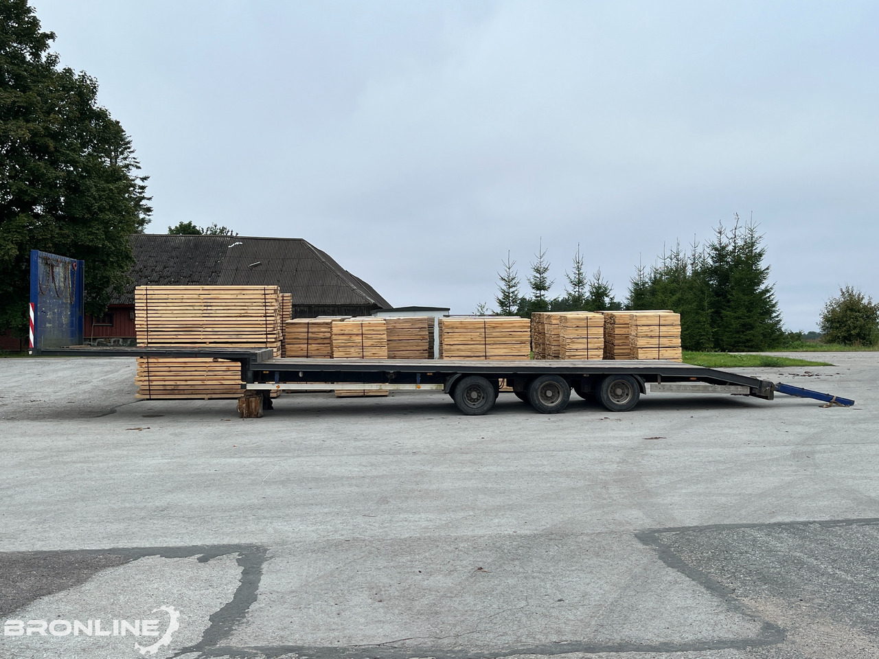 2003 WECON S327 LK20 3-axle trailer - Madal platvormpoolhaagis: pilt 2 2003 WECON S327 LK20 3-axle trailer - Madal platvormpoolhaagis: pilt 2