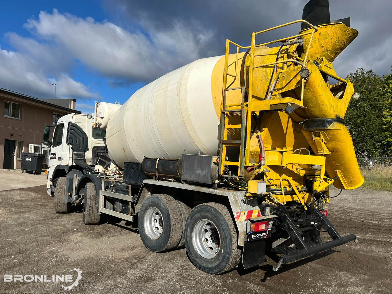 2004 Volvo FM12 420 8x4 Intermix 10m³ - Autobetoonisegisti: pilt 4 2004 Volvo FM12 420 8x4 Intermix 10m³ - Autobetoonisegisti: pilt 4