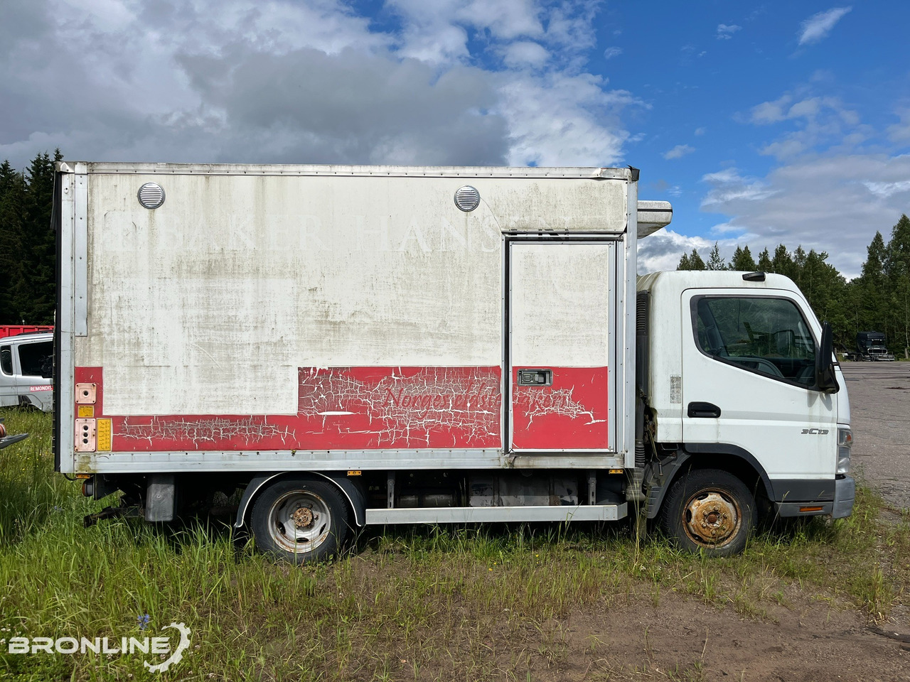 2007 Mitsubishi Fuso Canter 3c13 BOX - Külmutiga veoauto: pilt 4 2007 Mitsubishi Fuso Canter 3c13 BOX - Külmutiga veoauto: pilt 4