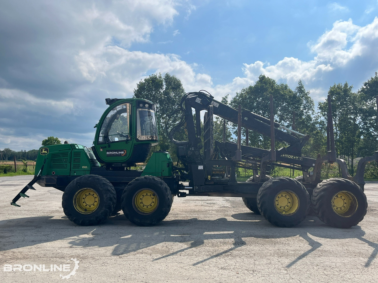 2010 John Deere 1110E Forwarder 8x8 - Forwarder: pilt 5 2010 John Deere 1110E Forwarder 8x8 - Forwarder: pilt 5