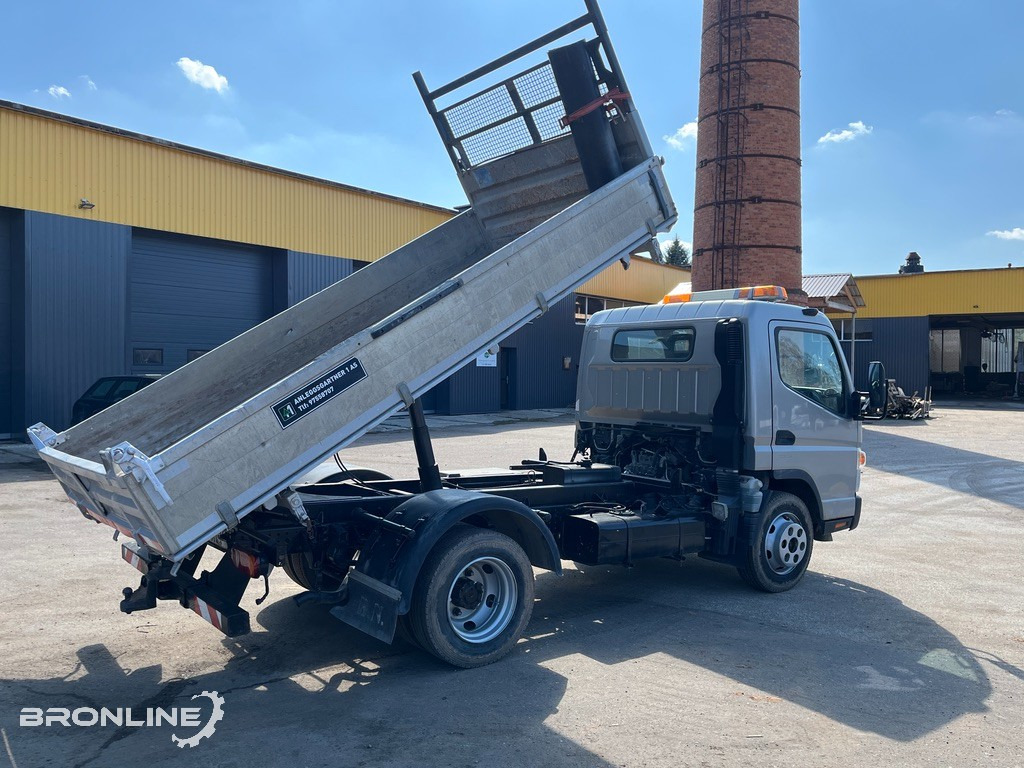 2013 Mitsubishi Fuso Canter 7C15 Tipper - Kallurauto: pilt 4 2013 Mitsubishi Fuso Canter 7C15 Tipper - Kallurauto: pilt 4