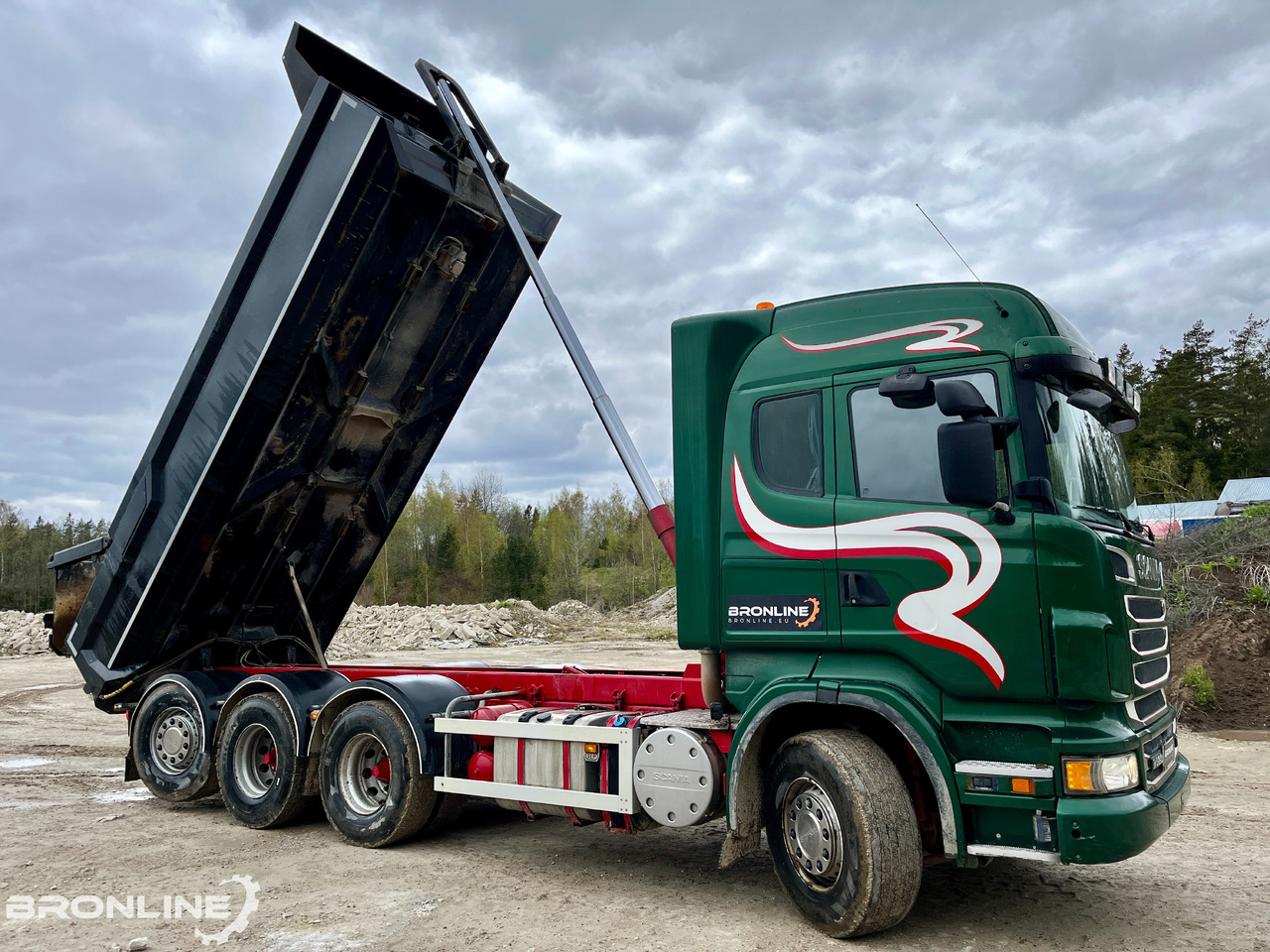 2013 V8 SCANIA R560 8X4 Tipper/Kallur/Retarder - Kallurauto: pilt 4 2013 V8 SCANIA R560 8X4 Tipper/Kallur/Retarder - Kallurauto: pilt 4