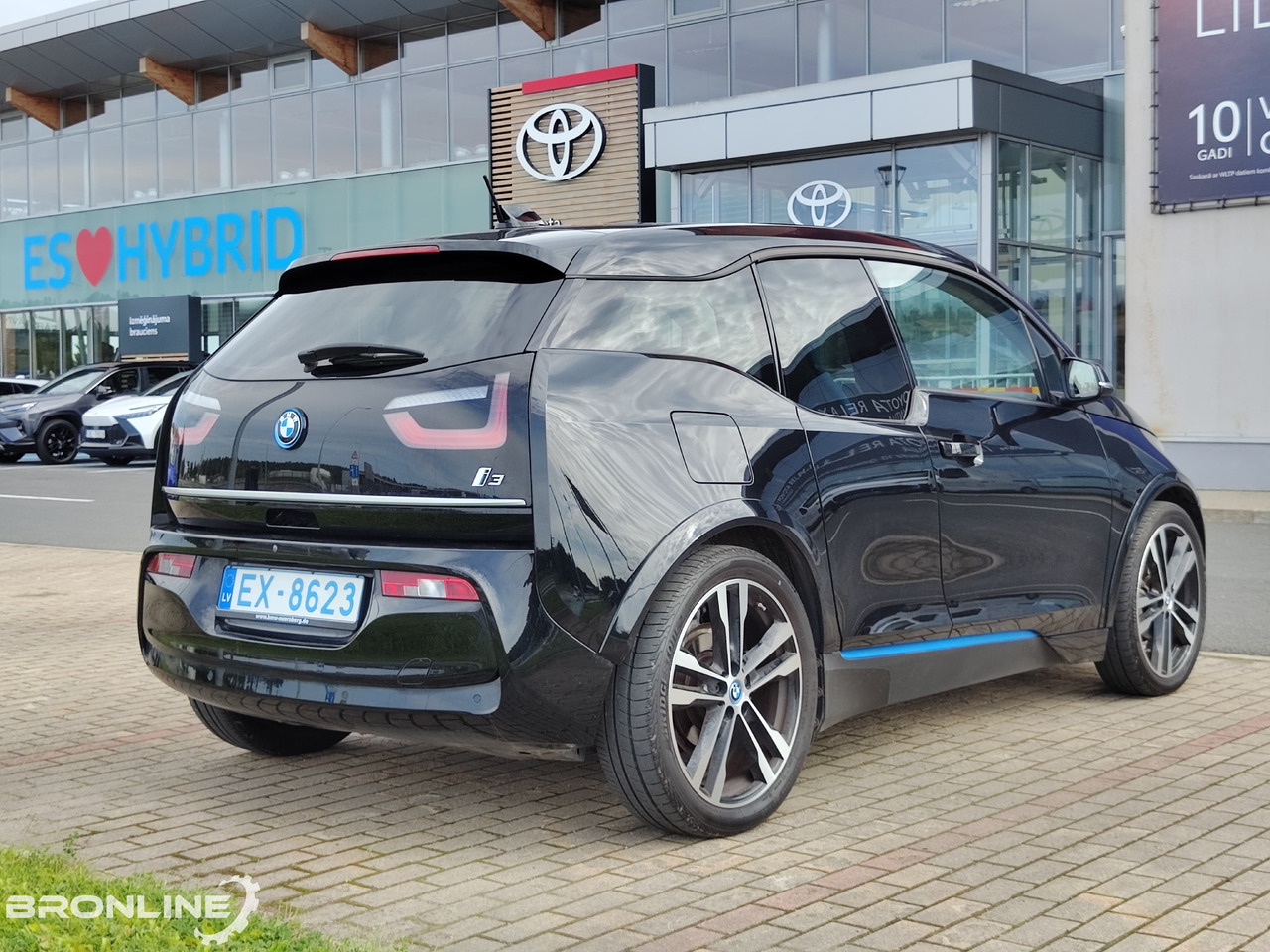 2022 BMW i3 Sport edition 135kW 120Ah - Auto: pilt 2 2022 BMW i3 Sport edition 135kW 120Ah - Auto: pilt 2