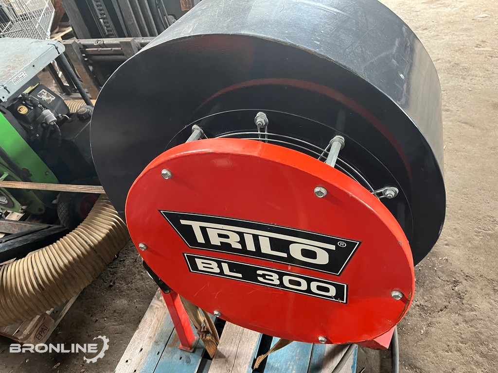 2015 Trilo Blower BL300 Lehepuhur - Põllutööseade: pilt 1 2015 Trilo Blower BL300 Lehepuhur - Põllutööseade: pilt 1