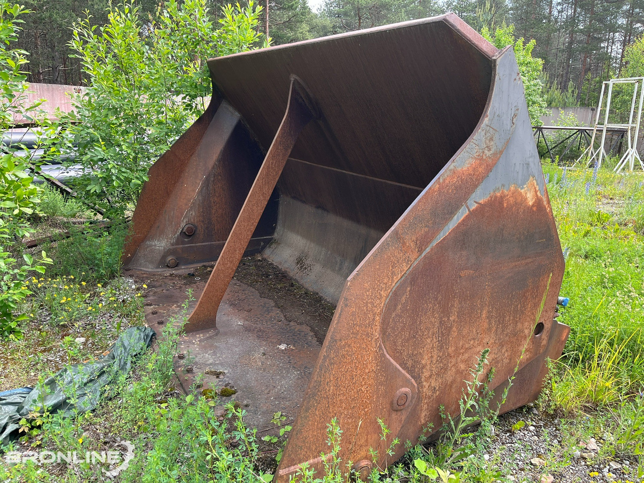 Volvo L220E 8.2m3 High tip bucket/kõrgkallutav kopp - Laaduri kopp: pilt 2 Volvo L220E 8.2m3 High tip bucket/kõrgkallutav kopp - Laaduri kopp: pilt 2