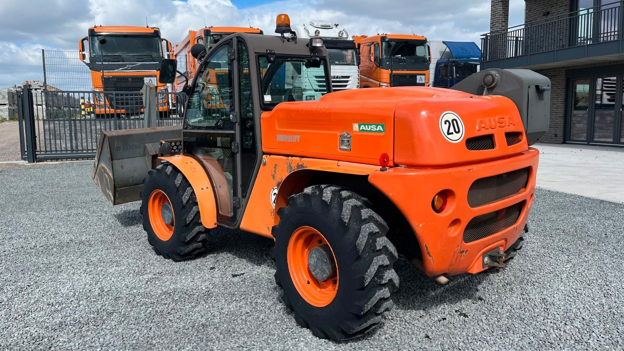 AUSA T 276 H Teleskoplader 5100 Kg wie 306 307 - Teleskooplaadur: pilt 5 AUSA T 276 H Teleskoplader 5100 Kg wie 306 307 - Teleskooplaadur: pilt 5