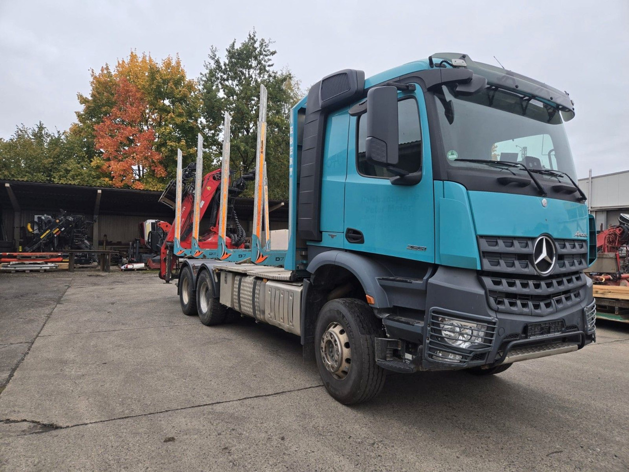Mercedes-Benz Arocs 2651 Holztransporter Blatt Blatt Kran - Metsaveok, Kraanaga veoauto: pilt 1 Mercedes-Benz Arocs 2651 Holztransporter Blatt Blatt Kran - Metsaveok, Kraanaga veoauto: pilt 1