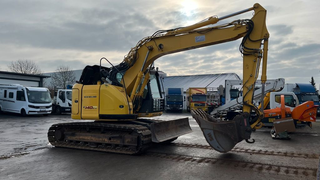 New Holland E140CSR Kettenbagger 16.000 Kg Motorschaden - Lintekskavaator: pilt 4 New Holland E140CSR Kettenbagger 16.000 Kg Motorschaden - Lintekskavaator: pilt 4