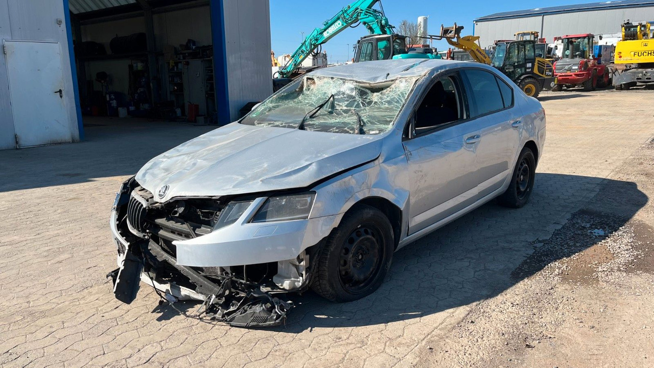 Skoda Octavia Lim. Ambition Unfall - Sedaan: pilt 2 Skoda Octavia Lim. Ambition Unfall - Sedaan: pilt 2