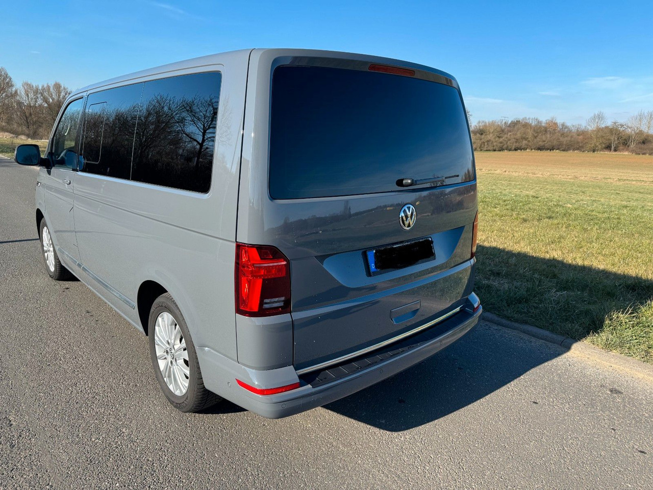 Volkswagen T6.1 Transporter Multivan Generation Six 4x4 - Mikrobuss: pilt 5 Volkswagen T6.1 Transporter Multivan Generation Six 4x4 - Mikrobuss: pilt 5