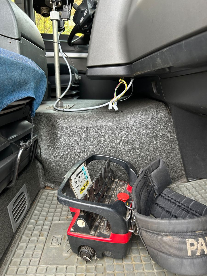 Kallurauto, Kraanaga veoauto MAN TGS 33.400 6x4 Kipper Palfinger 22002: pilt 10 Kallurauto, Kraanaga veoauto MAN TGS 33.400 6x4 Kipper Palfinger 22002: pilt 10