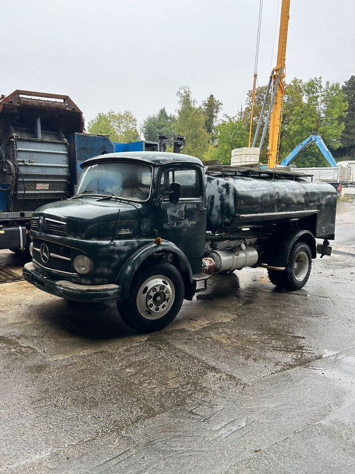 Mercedes-Benz L 911 4x2 Baujahr 1966 - Kabiinišassiiga veoauto: pilt 2 Mercedes-Benz L 911 4x2 Baujahr 1966 - Kabiinišassiiga veoauto: pilt 2