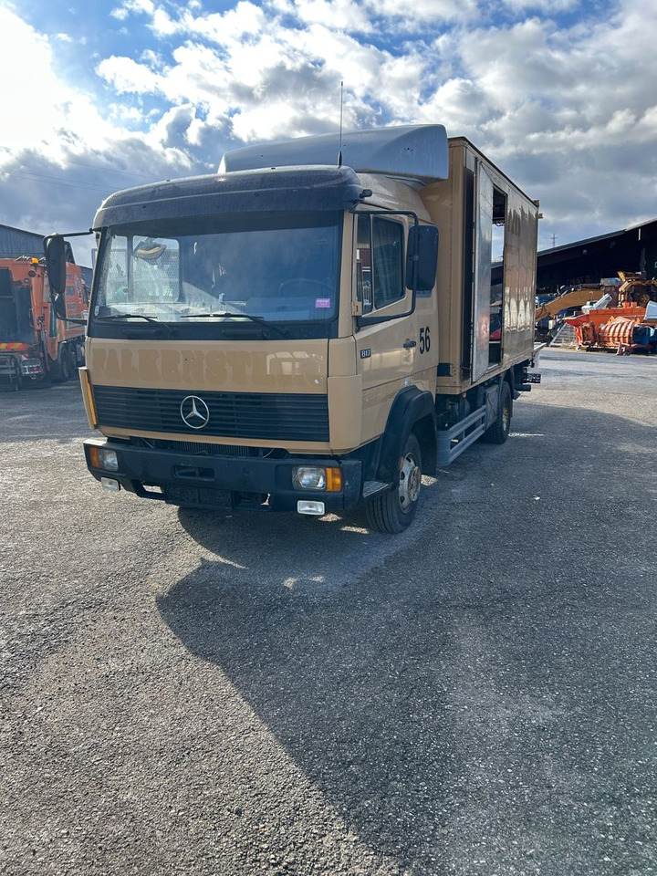 Mercedes-Benz MB 817 4x2 Dieselaggregat 6 Zylinder - Kasti veoauto: pilt 1 Mercedes-Benz MB 817 4x2 Dieselaggregat 6 Zylinder - Kasti veoauto: pilt 1