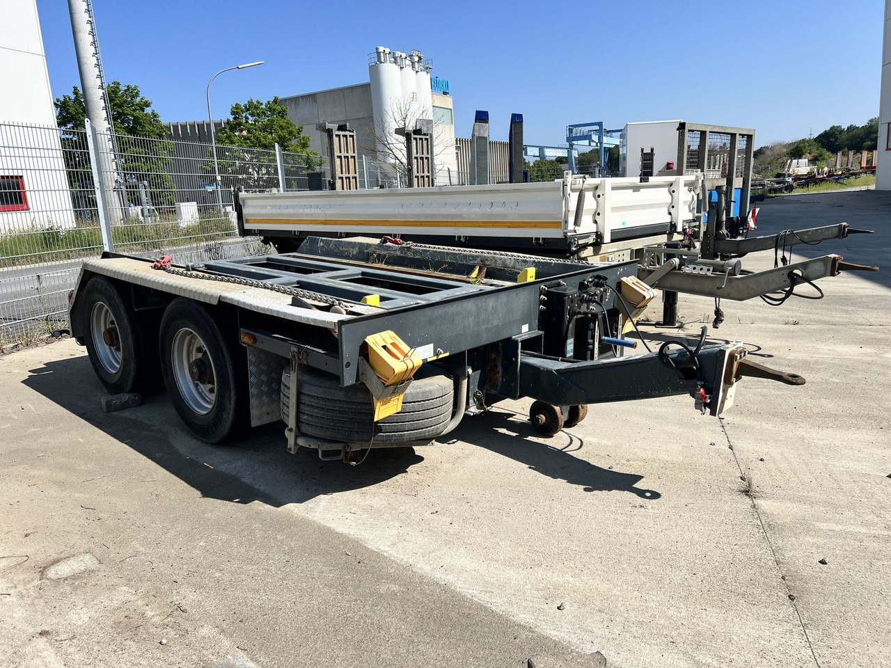 Hüffermann Tandem- Absetzmuldenanhänger - Multilift/ Liftdumper haagis: pilt 2 Hüffermann Tandem- Absetzmuldenanhänger - Multilift/ Liftdumper haagis: pilt 2