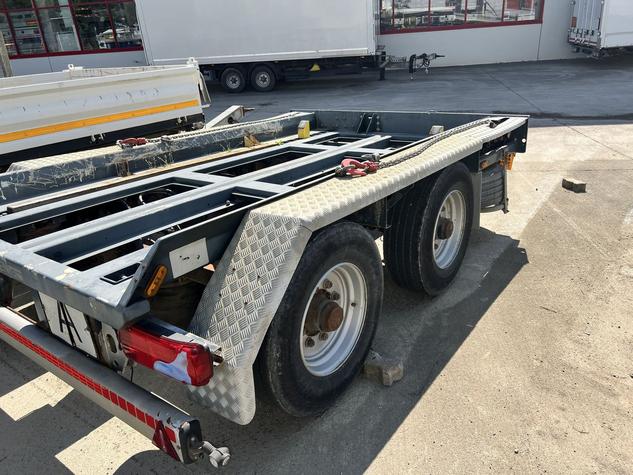 Hüffermann Tandem- Absetzmuldenanhänger - Multilift/ Liftdumper haagis: pilt 4 Hüffermann Tandem- Absetzmuldenanhänger - Multilift/ Liftdumper haagis: pilt 4