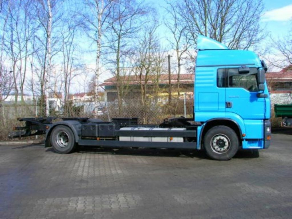MAN 18.410 TGA2 Achs BDF- LKW - Konteinerveduk/ Tõstukiga veoauto: pilt 5 MAN 18.410 TGA2 Achs BDF- LKW - Konteinerveduk/ Tõstukiga veoauto: pilt 5