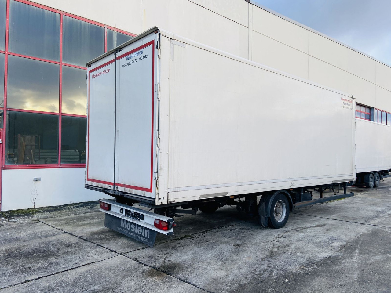 Möslein 1 Achs Kofferanhänger - Furgoonjärelhaagis: pilt 3 Möslein 1 Achs Kofferanhänger - Furgoonjärelhaagis: pilt 3