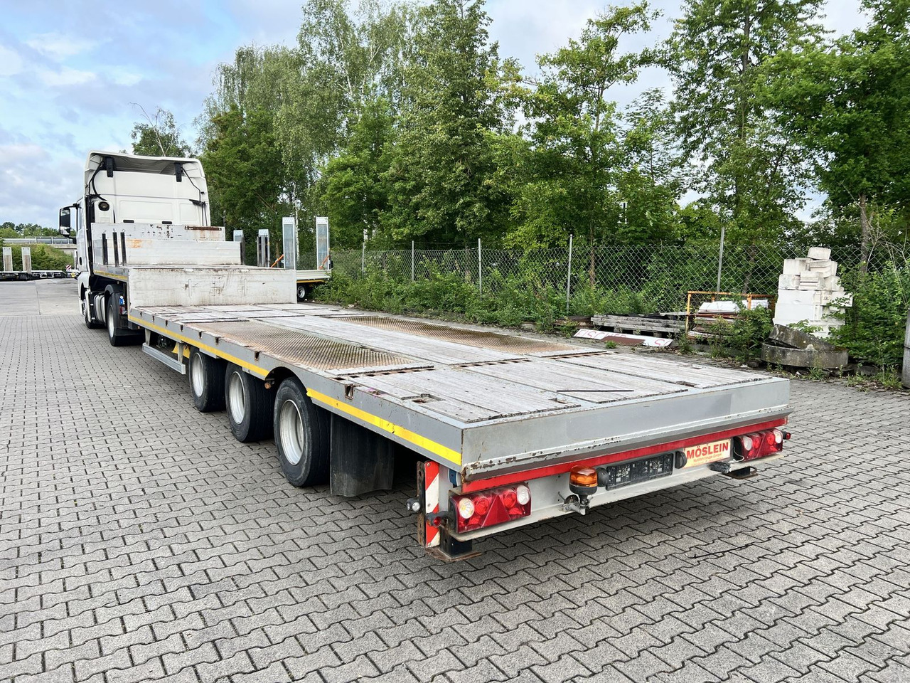 Möslein 3 Achs Satteltieflader - Madal platvormpoolhaagis: pilt 5 Möslein 3 Achs Satteltieflader - Madal platvormpoolhaagis: pilt 5