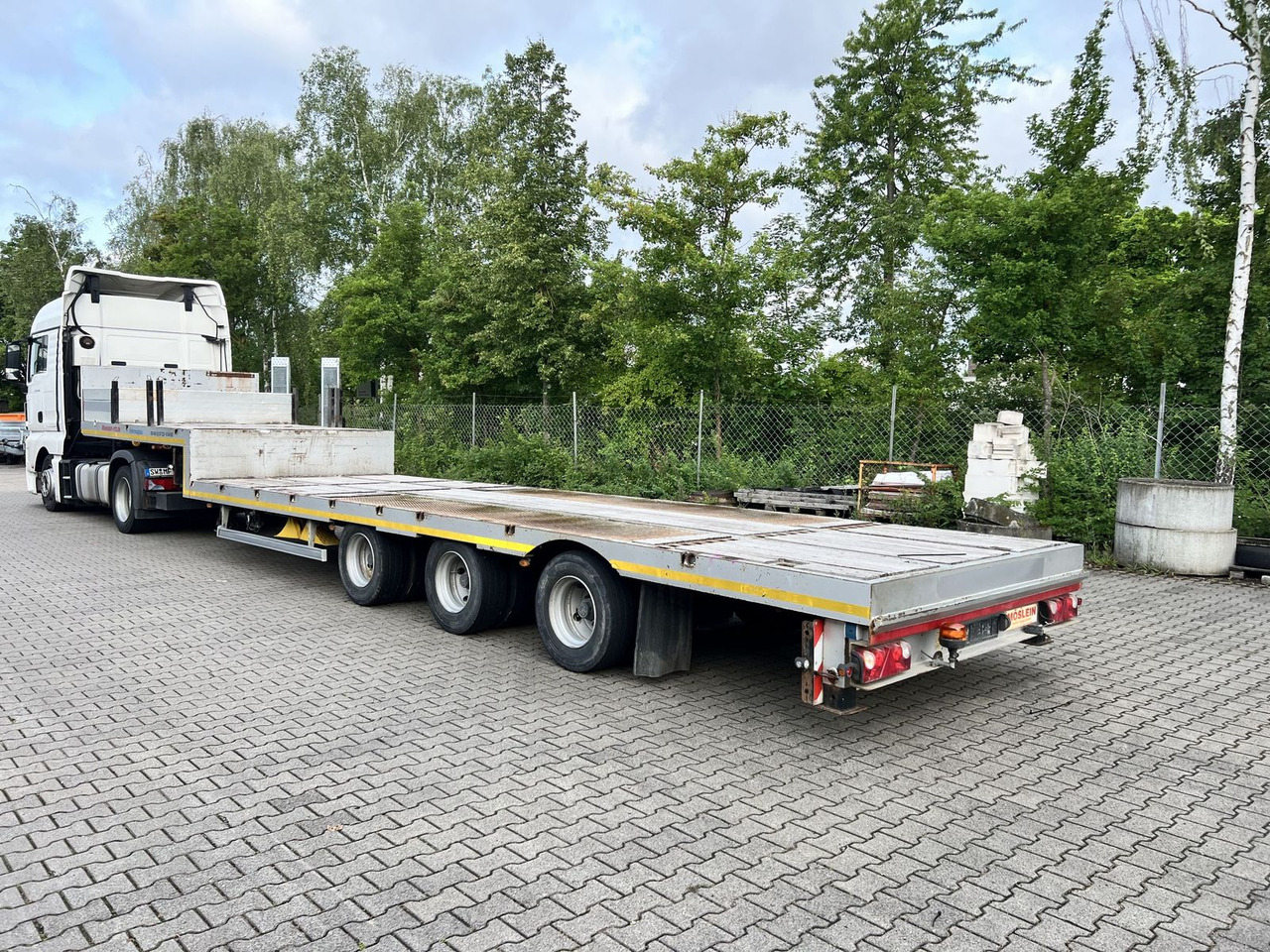Möslein 3 Achs Satteltieflader - Madal platvormpoolhaagis: pilt 4 Möslein 3 Achs Satteltieflader - Madal platvormpoolhaagis: pilt 4