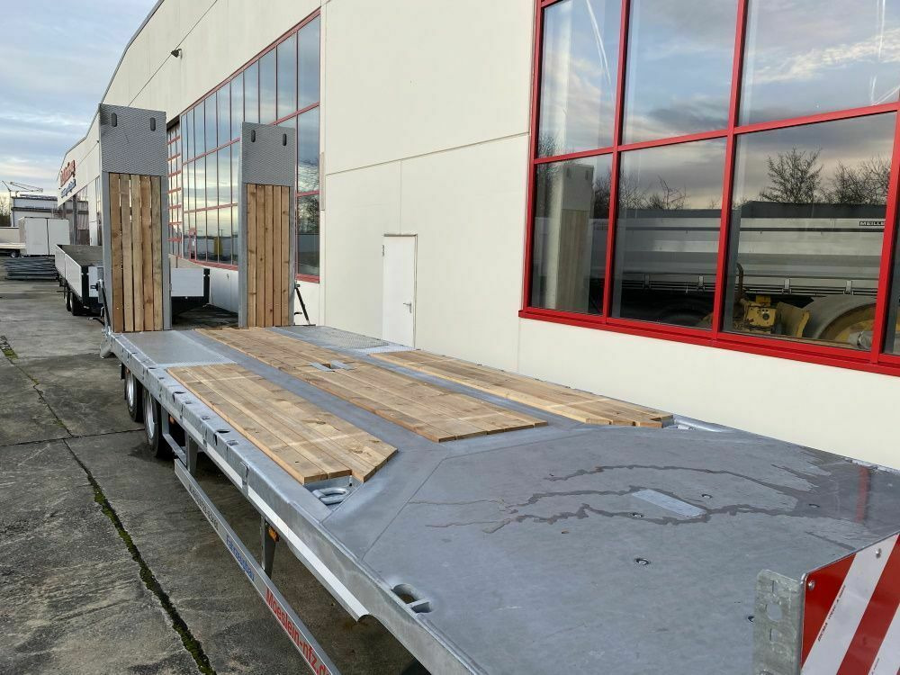 Möslein 3 Achs Tieflader mit gerader Ladefläche 8,10 m, - Madal platvorm järelhaagis: pilt 5 Möslein 3 Achs Tieflader mit gerader Ladefläche 8,10 m, - Madal platvorm järelhaagis: pilt 5