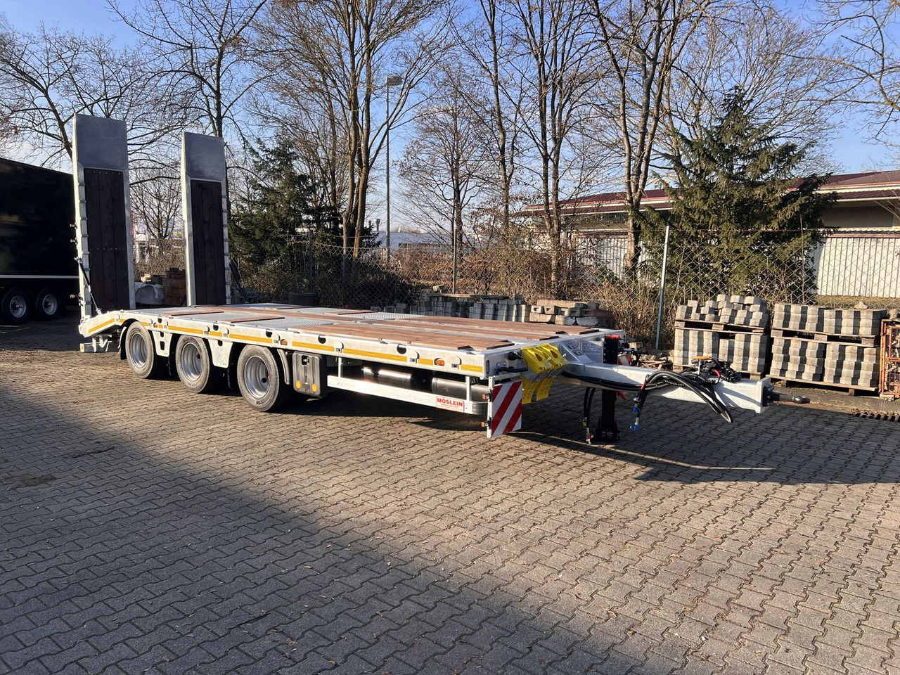 Möslein 34 t GG Tridem- Tieflader 3 Achs, gelenktNeufah - Madal platvorm järelhaagis: pilt 5 Möslein 34 t GG Tridem- Tieflader 3 Achs, gelenktNeufah - Madal platvorm järelhaagis: pilt 5