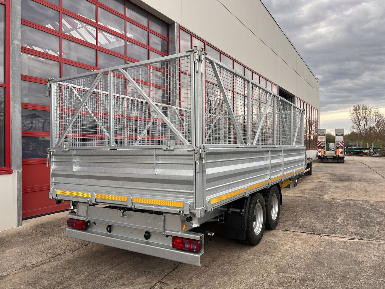 Möslein Kipper Tieflader, Breite Reifen, 5,70 m lang-- - Kalluri järelhaagis: pilt 5 Möslein Kipper Tieflader, Breite Reifen, 5,70 m lang-- - Kalluri järelhaagis: pilt 5