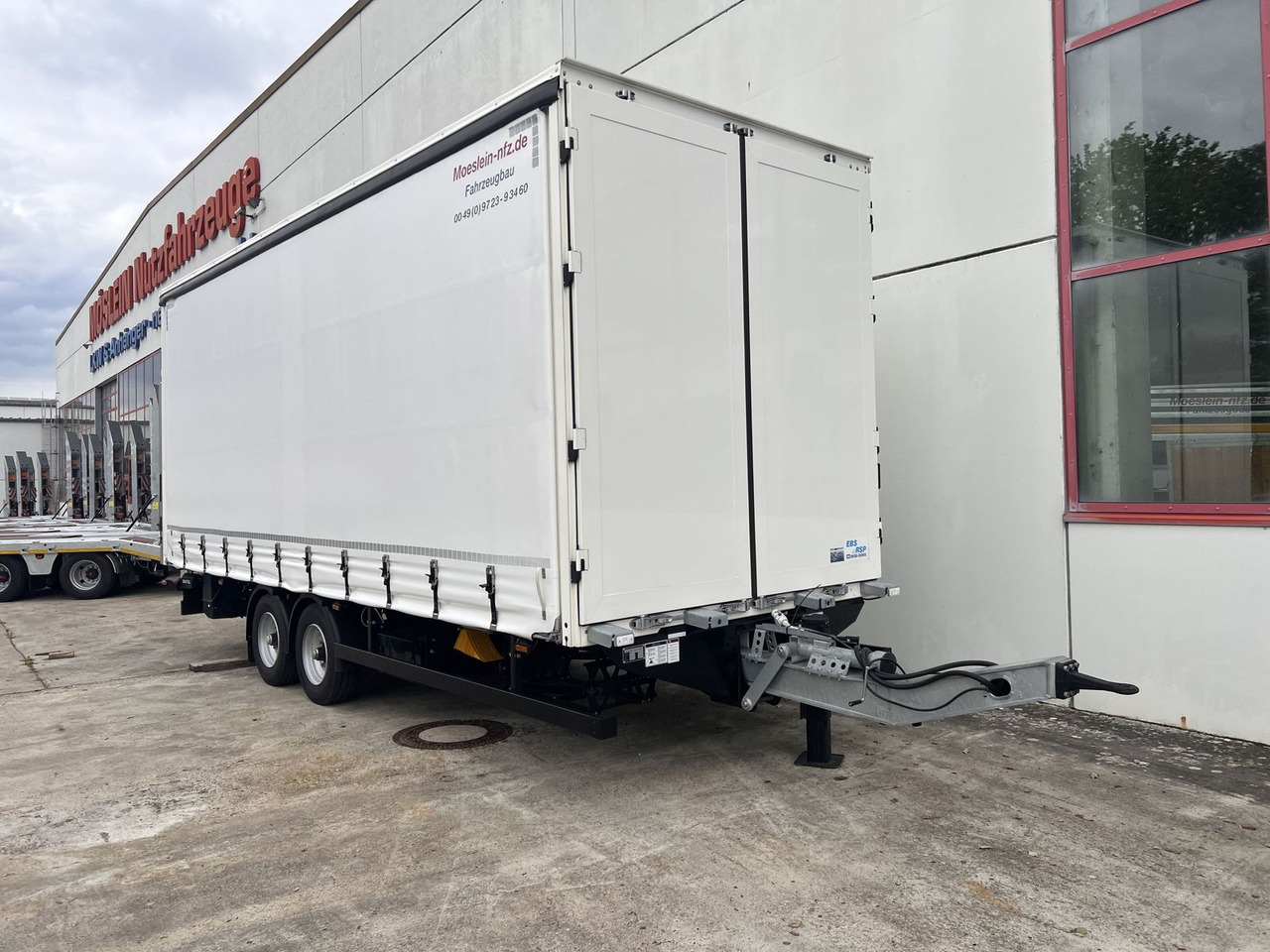 Möslein Planenanhänger, Ladebordwand + Durchladbar neuw - Tent veoauto: pilt 3 Möslein Planenanhänger, Ladebordwand + Durchladbar neuw - Tent veoauto: pilt 3