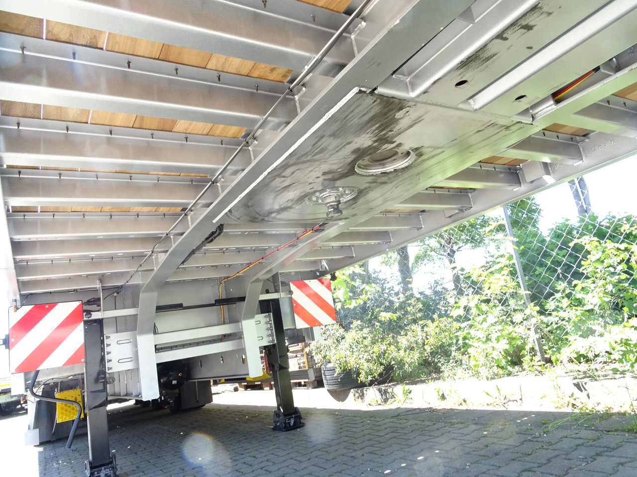 Uus Madal platvormpoolhaagis transporditavad ained rasketehnika Möslein ST 3 Plato 8,7 3 Achs Satteltieflader Plato 45 t GGfür Fertigteile, Baumaschinen: pilt 10 Uus Madal platvormpoolhaagis transporditavad ained rasketehnika Möslein ST 3 Plato 8,7 3 Achs Satteltieflader Plato 45 t GGfür Fertigteile, Baumaschinen: pilt 10